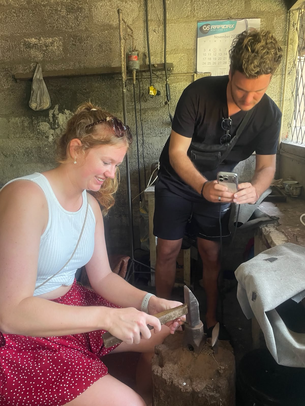 Jewellery making experience at Senu Jewellers in Galle, Sri Lanka