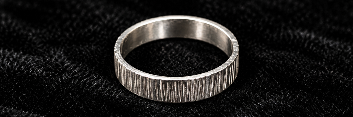Linear texture silver ring